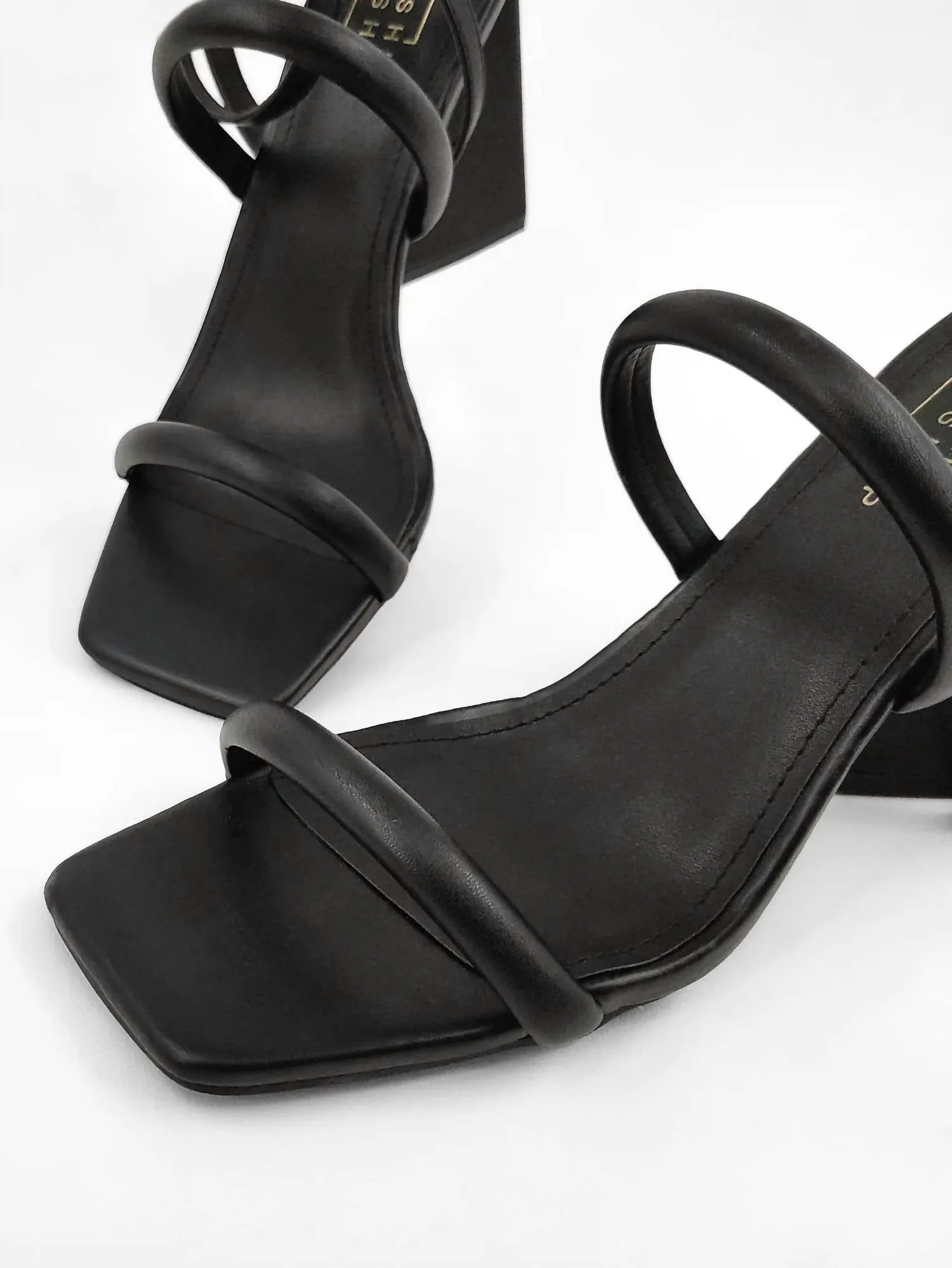 Evangeline Heel In Black