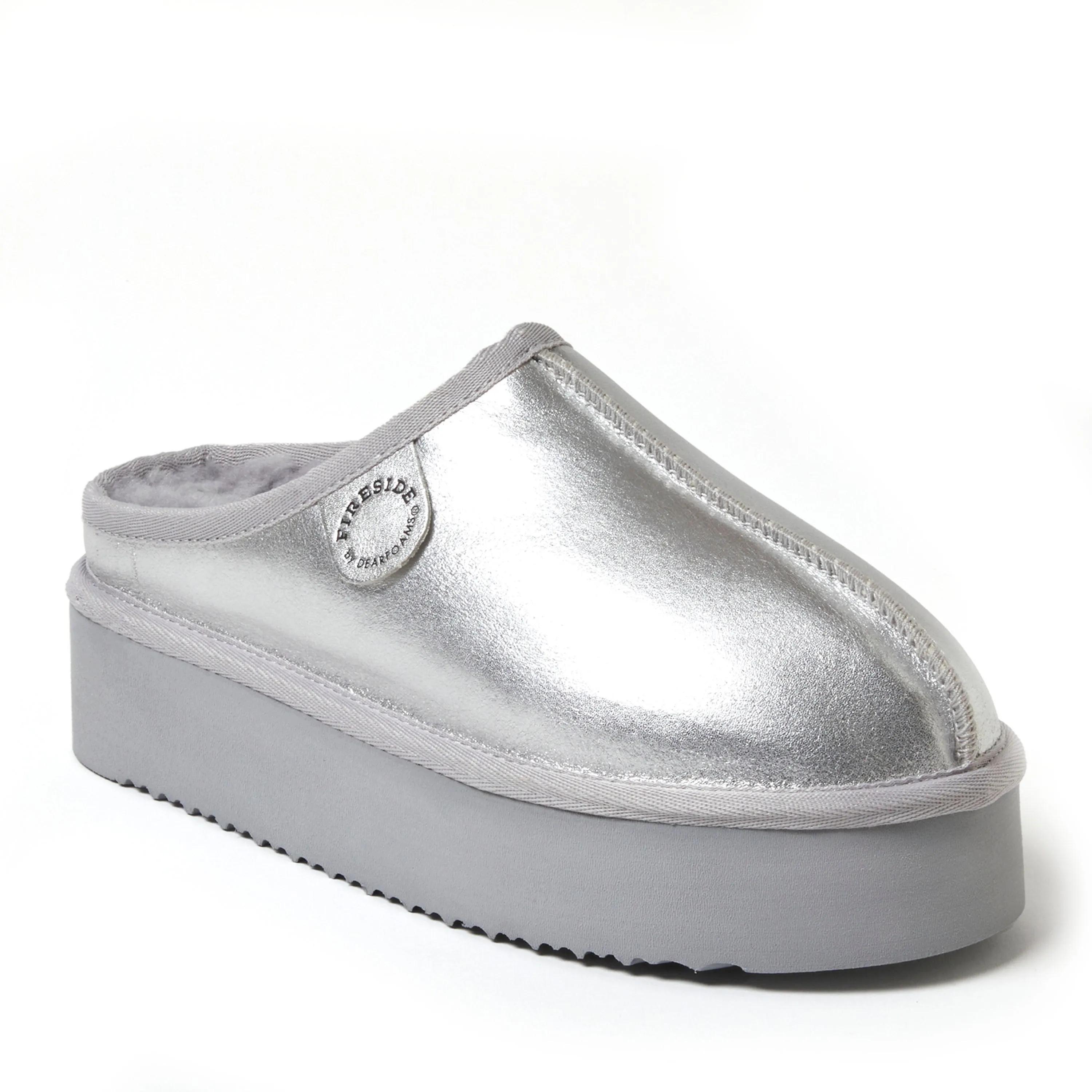 Fireside by Dearfoams Women's Queenstown Genuine Shearling Platform Clog