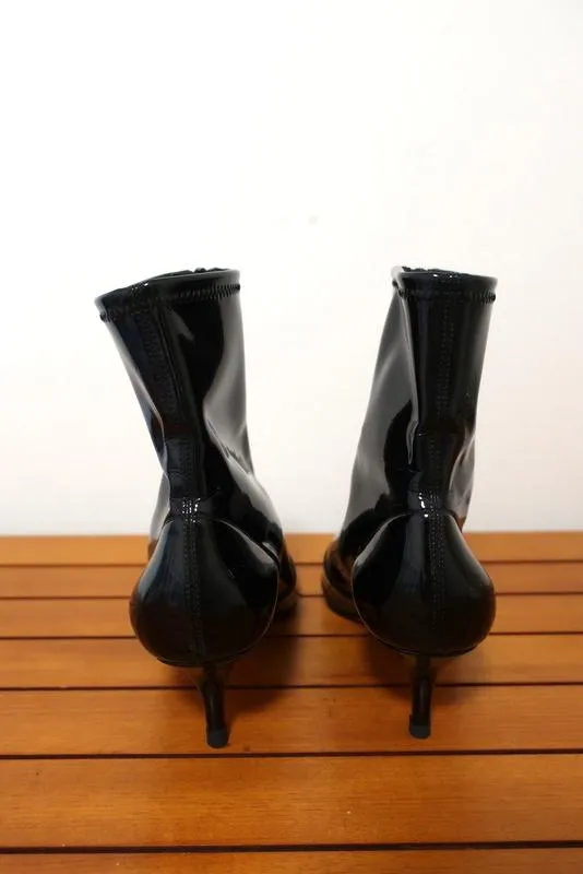 Gianvito Rossi Zip-Front 55 Ankle Boots Black Vinyl Size 36.5 Kitten Heel