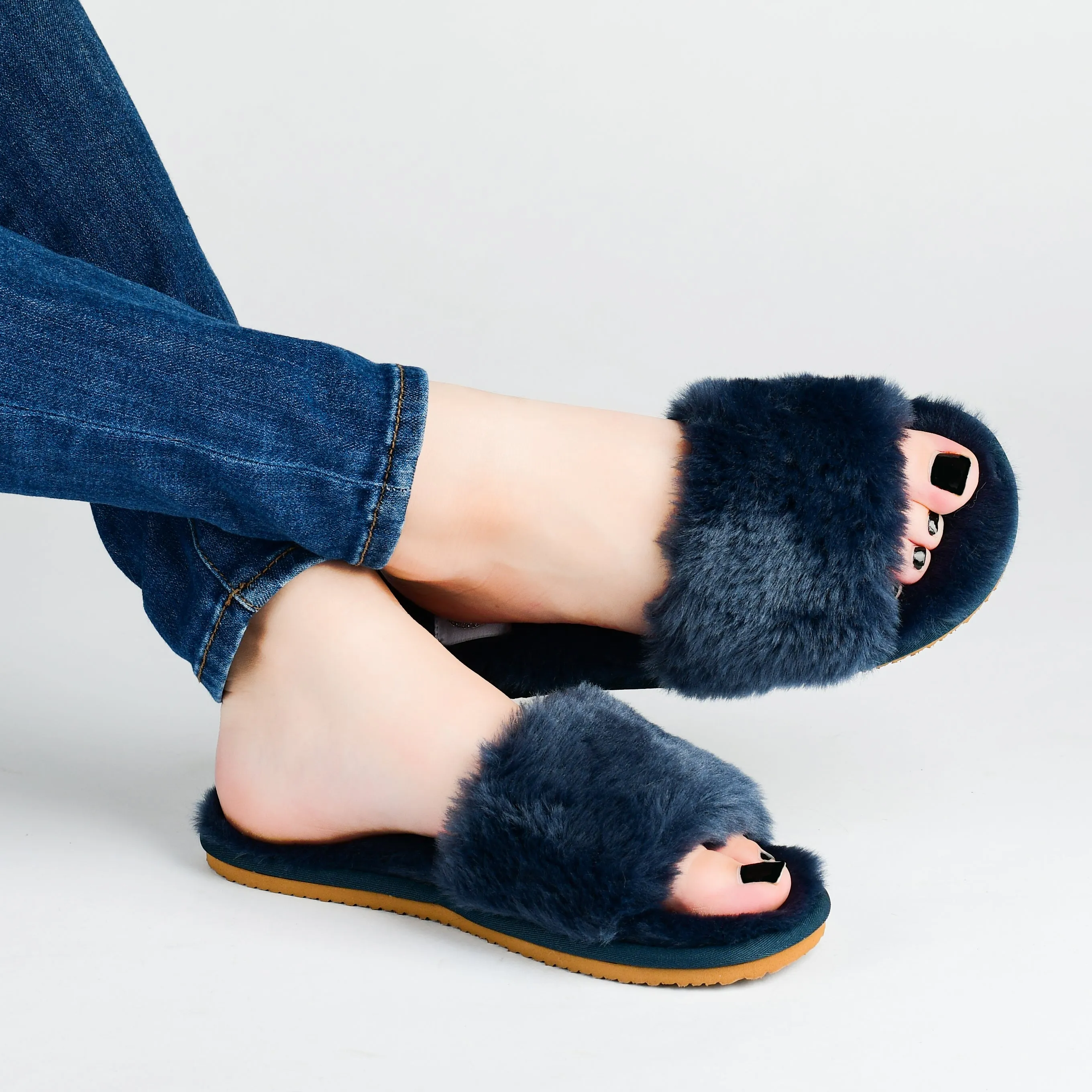 Journee Collection Women's Dawn Slipper