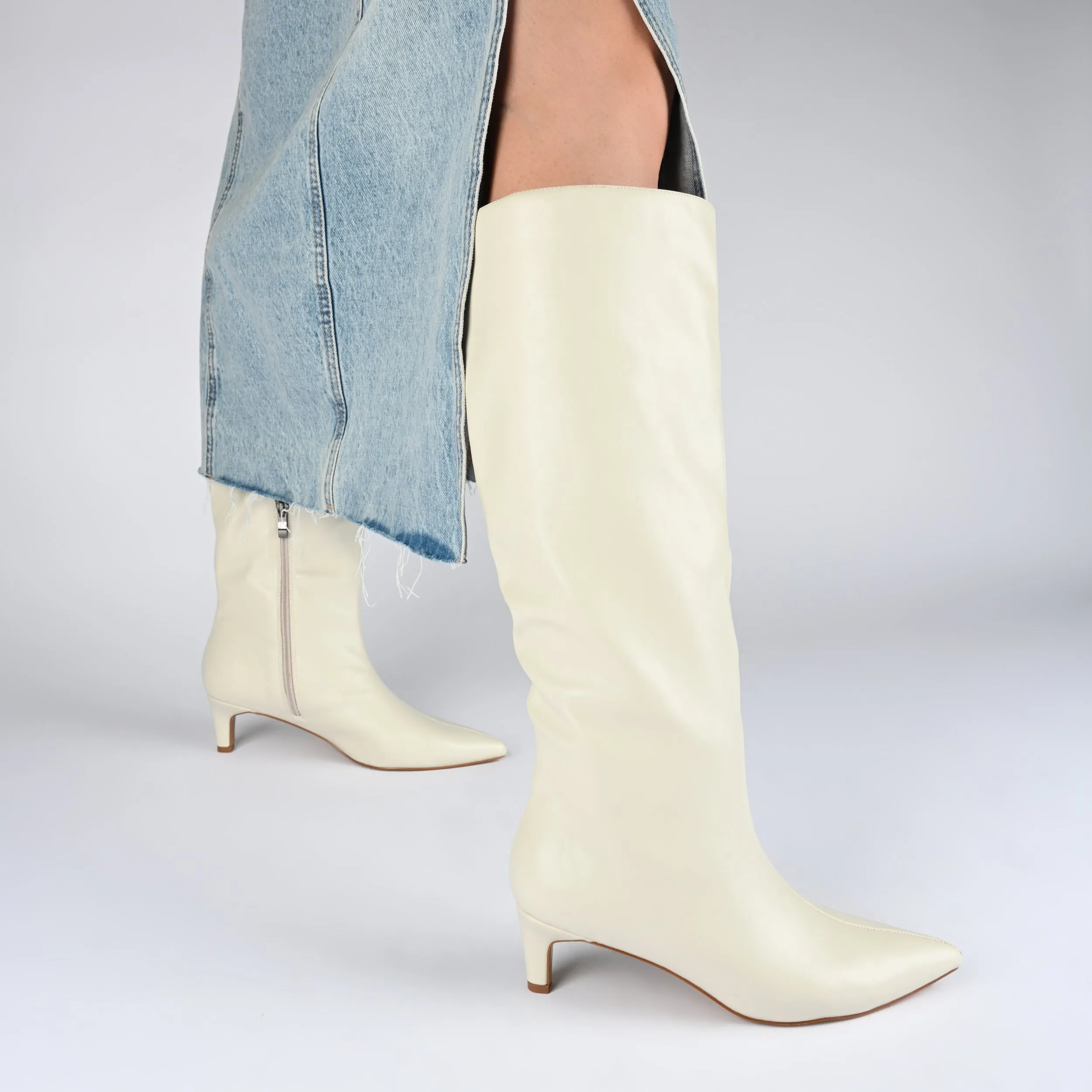 Journee Collection Women's Tru Comfort Foam Tullip Boots