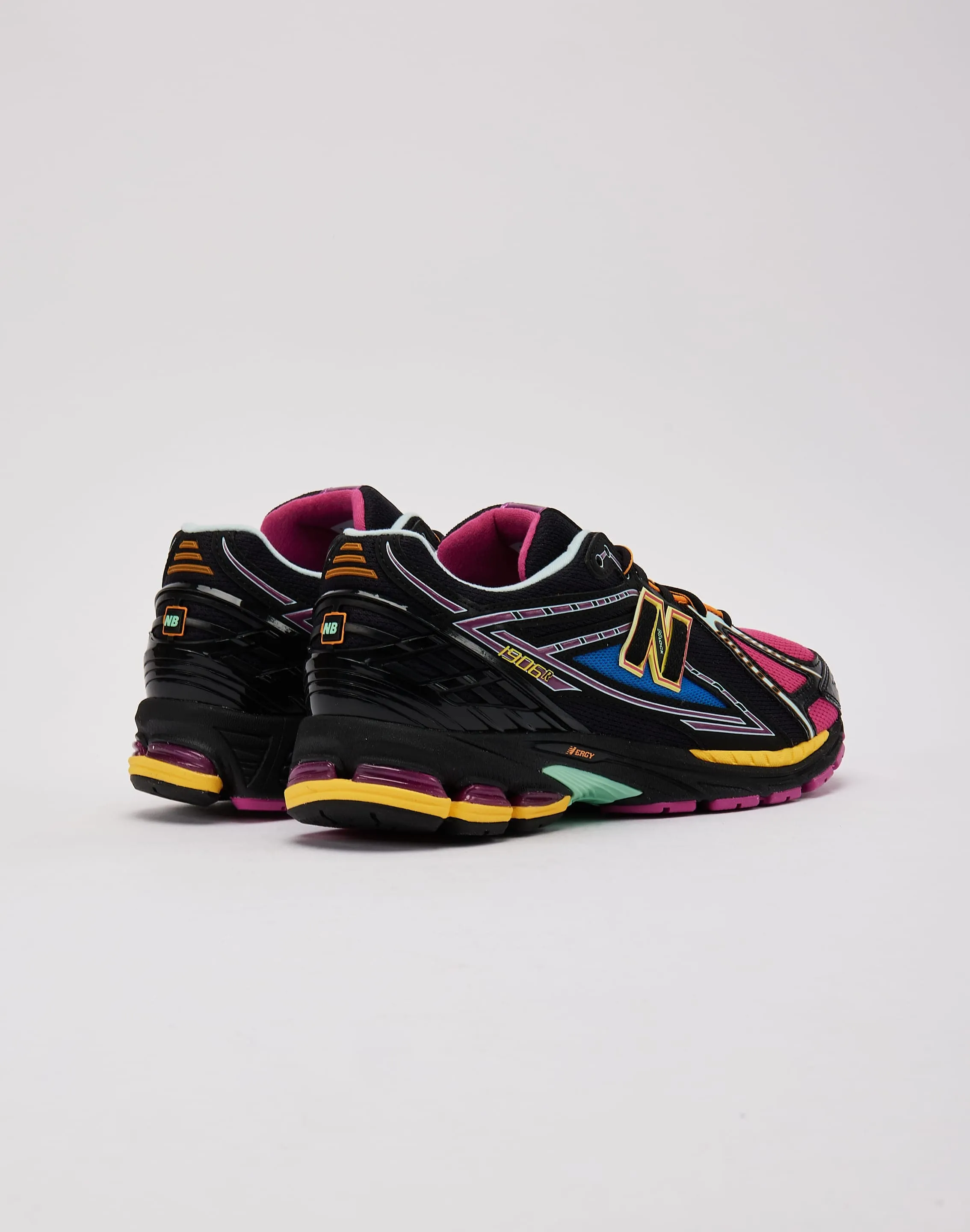 New Balance 1906R