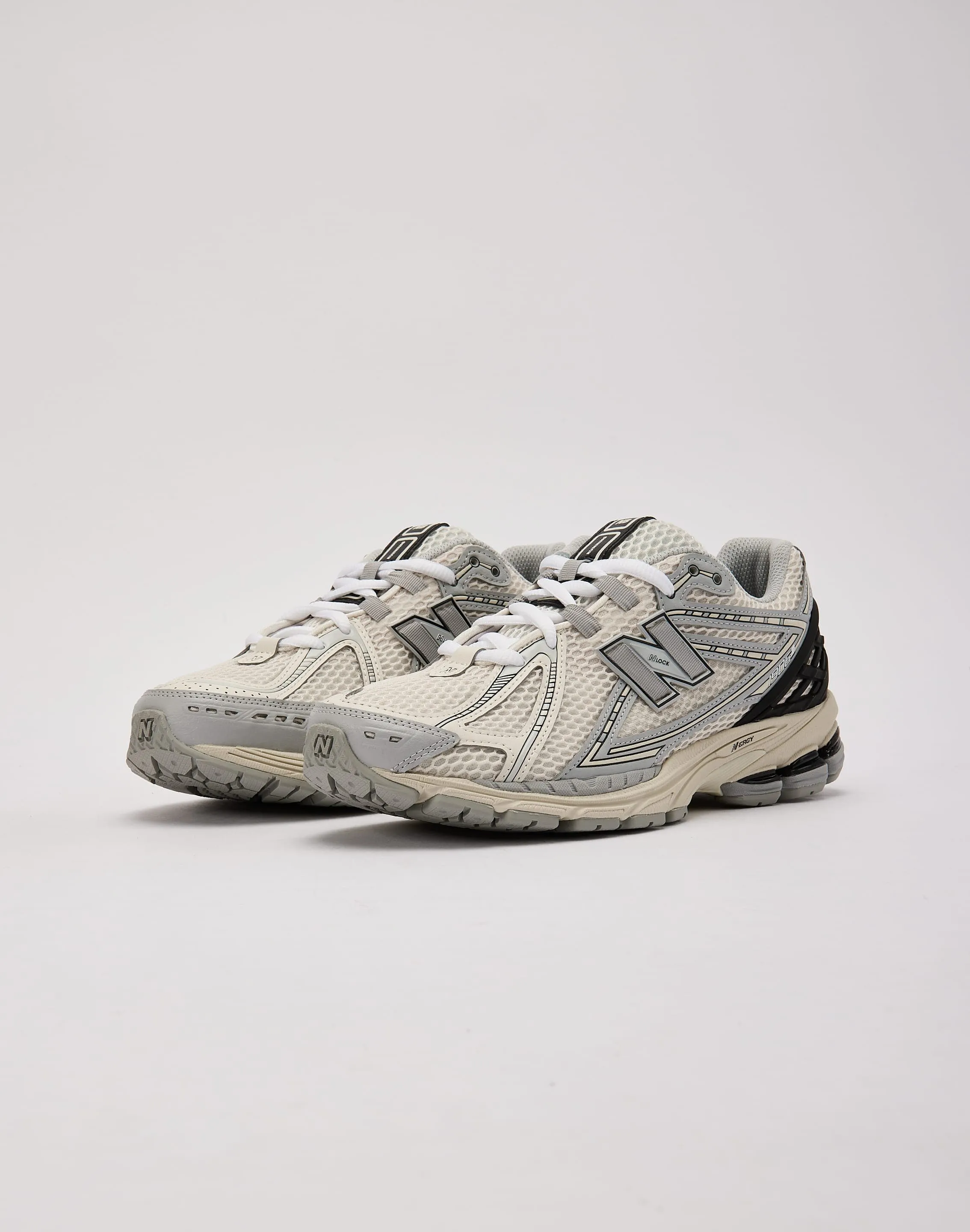 New Balance 1906R