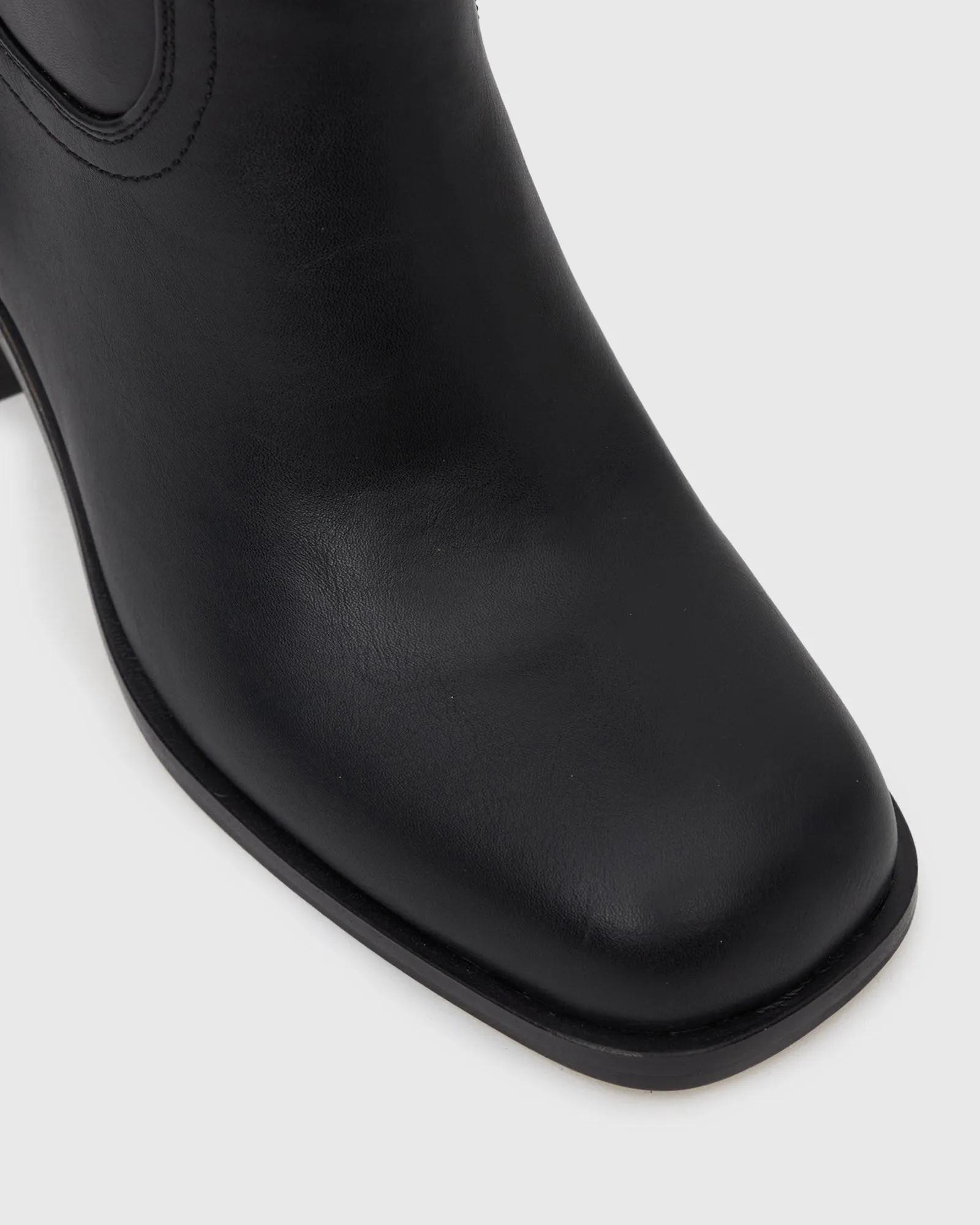 PRE-ORDER VALOUR Block Heel Knee High Boots