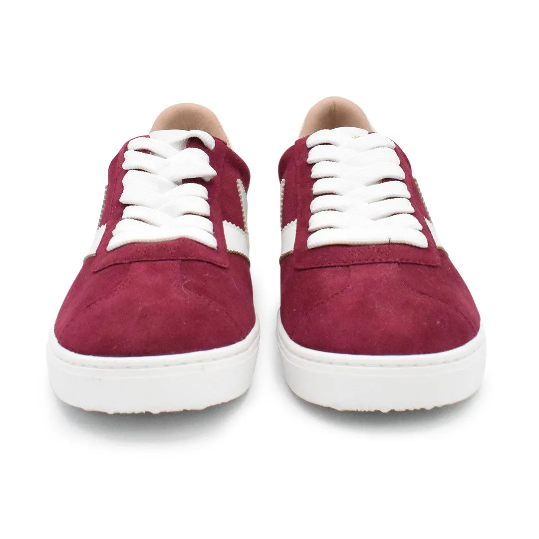 Stuart Weitzman 'Daryl' Sneakers - Women's 6