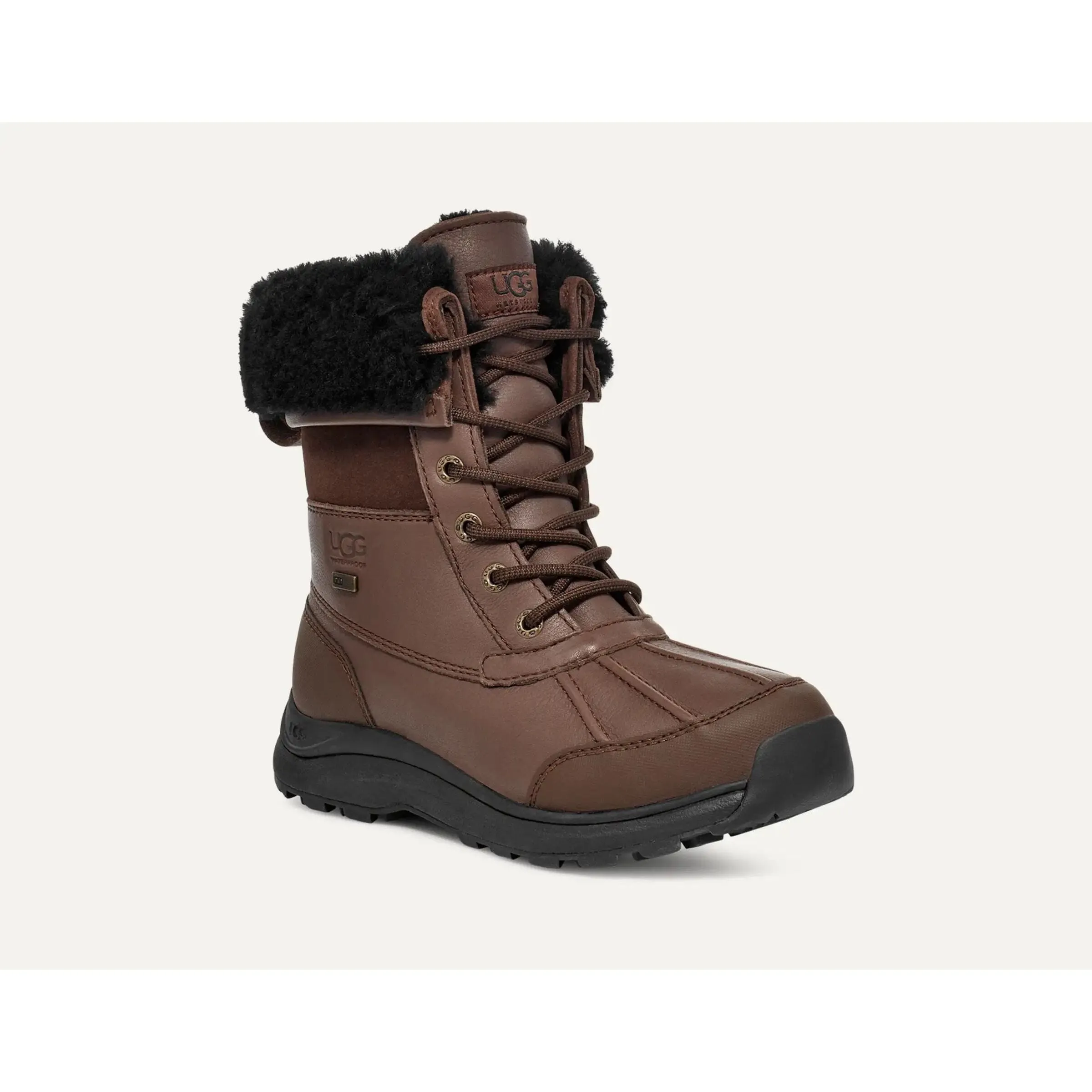 UGG ADIRONDACK BOOT III