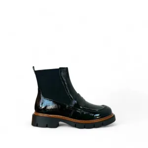 Women's Billow Boots In Black Patent