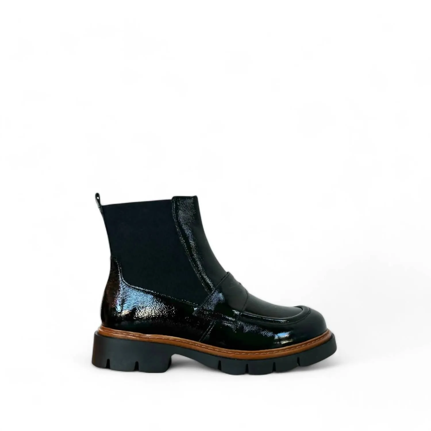 Women's Billow Boots In Black Patent