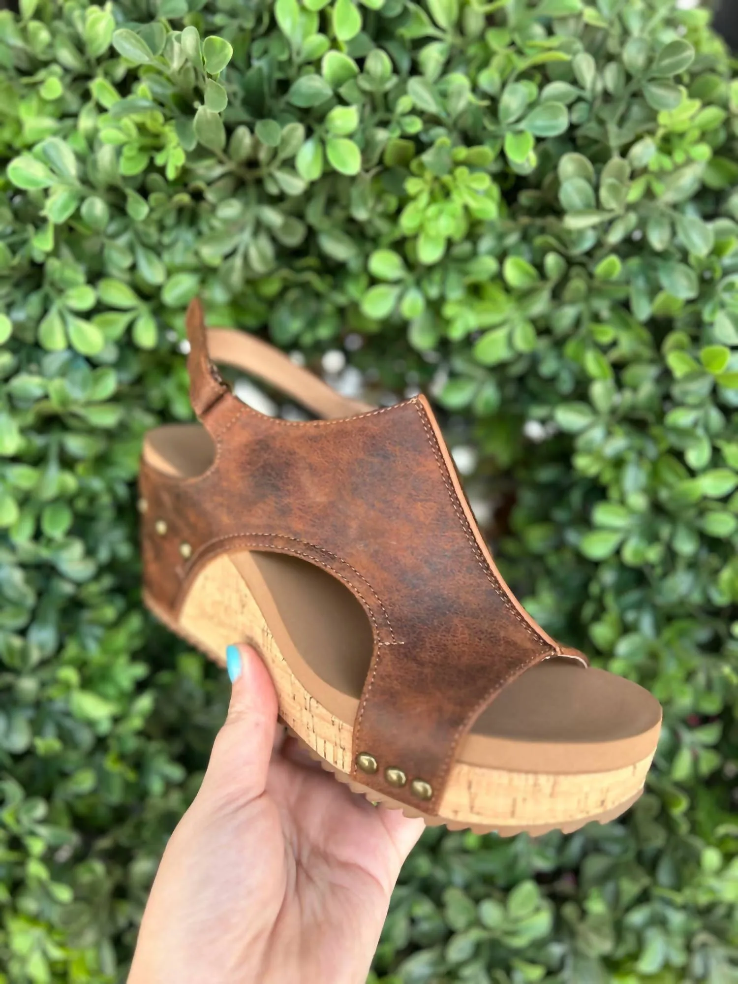 Women's Carley Wedge Sandal In Washed Cognac