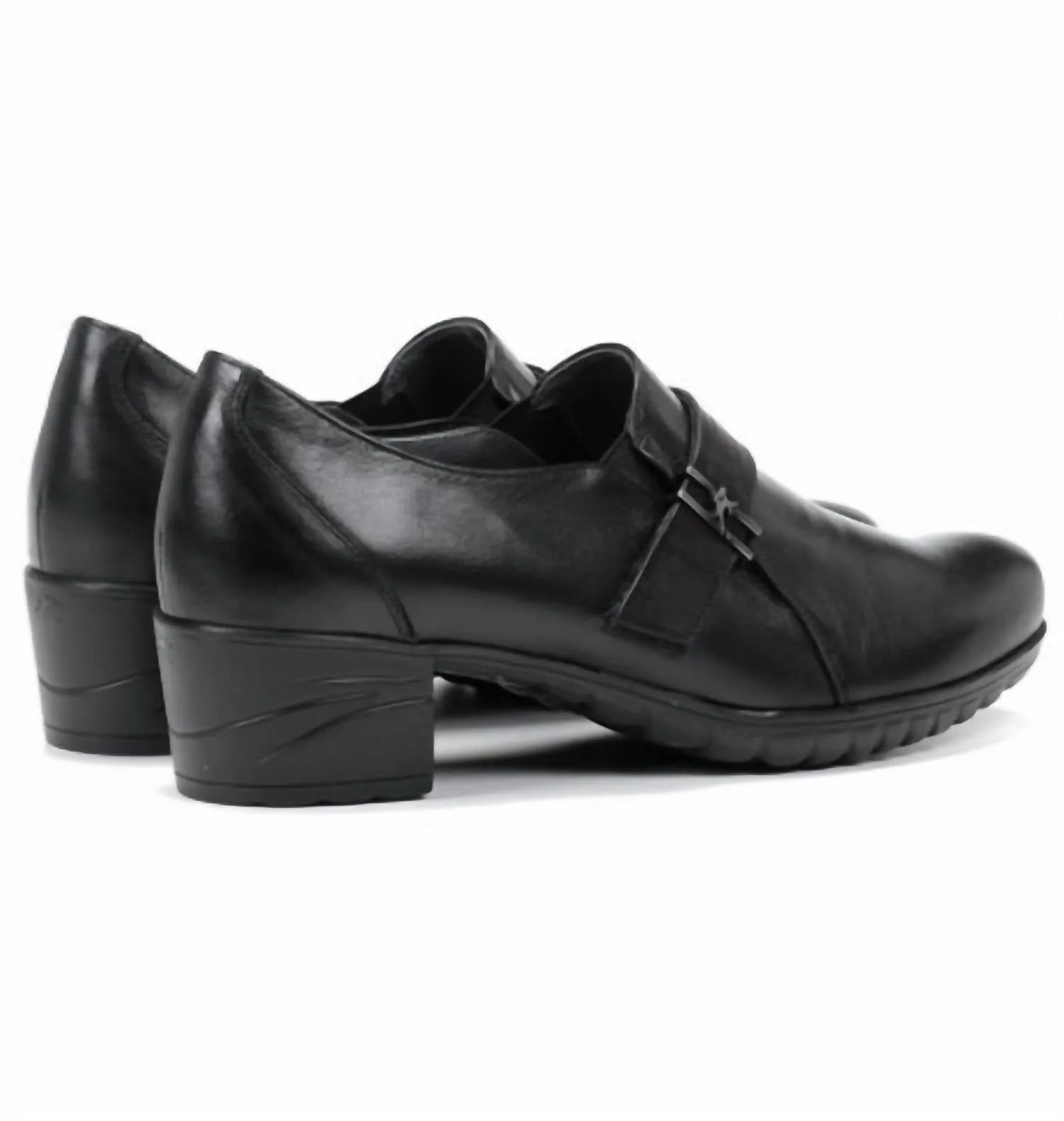 Women's Charis Shoes In Black