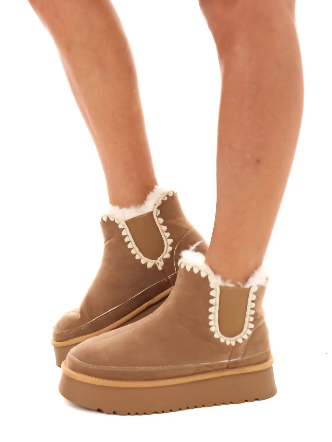 Women's Crochet Platform Boot In Camel