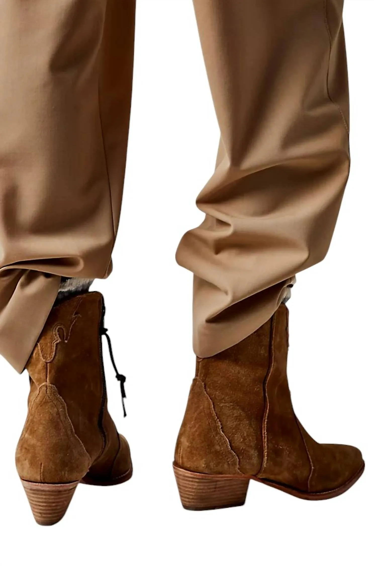 Women's New Frontier Western Boot In Dusty Camel
