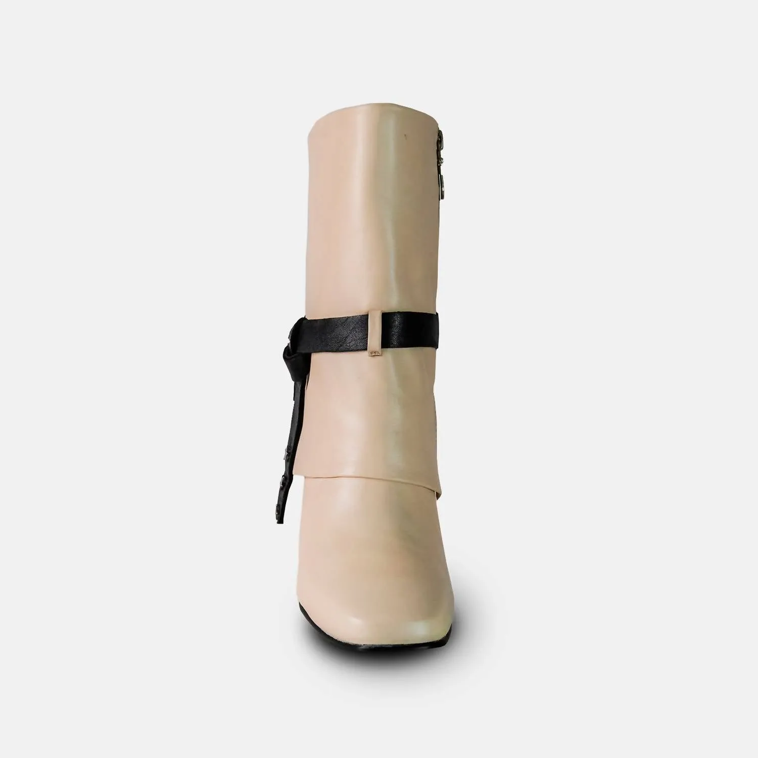 Women's Premium Leather Nat Boots In Ivory&black