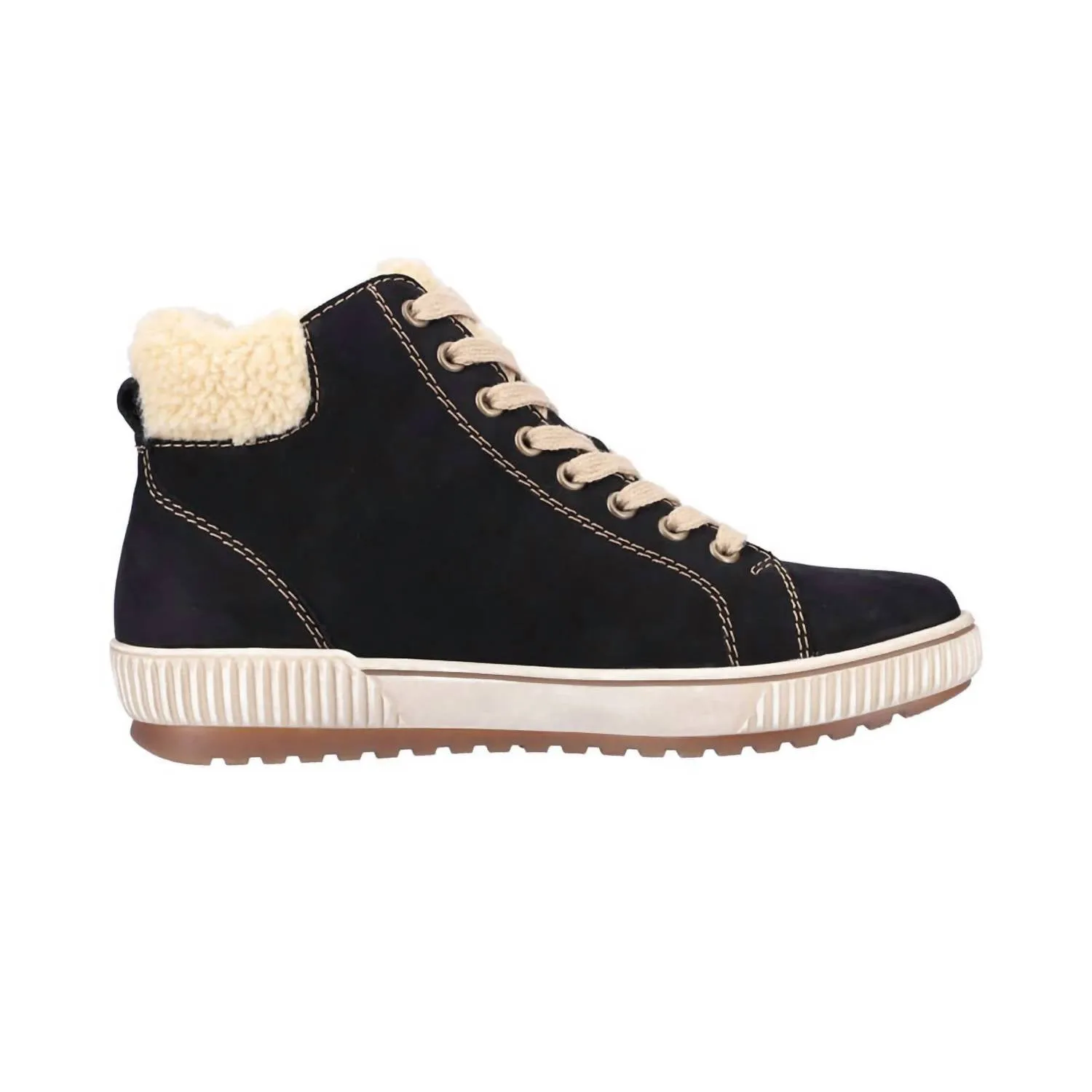 Women's Water Resistant Ankle Boot In Black